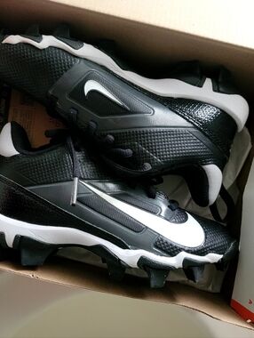 Nike Kids Menace 4 Shark Football Cleats Size 13C